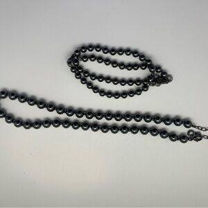 CHANEL Dark Gray Pearl Necklace